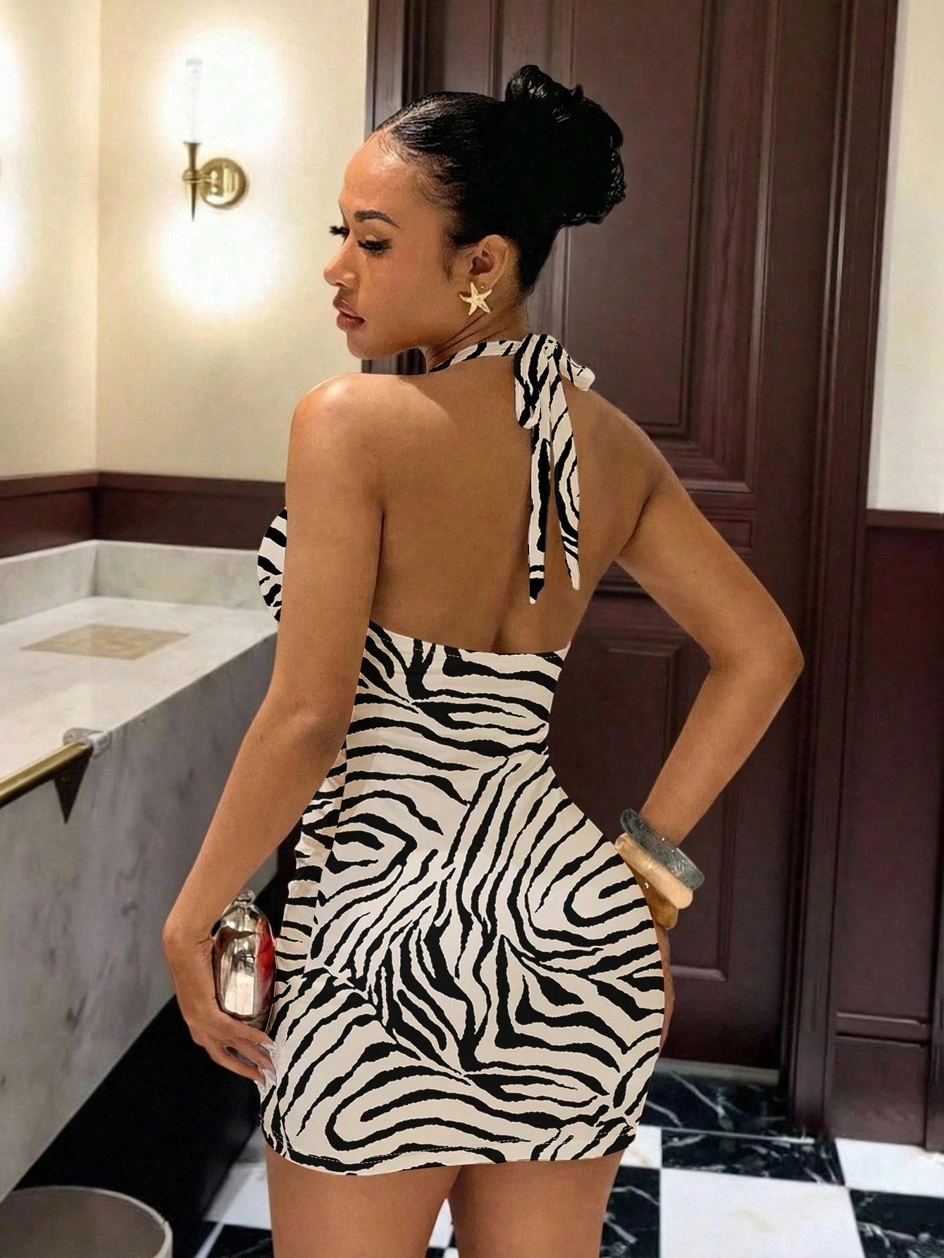 Slaydiva Women's White Animal Print Zebra Pattern Mini Dress, Halter Neck Tie Slim Fit Bodycon, 70s Club Night Out, Party, Summer Elegant Sexy Vacation Boho