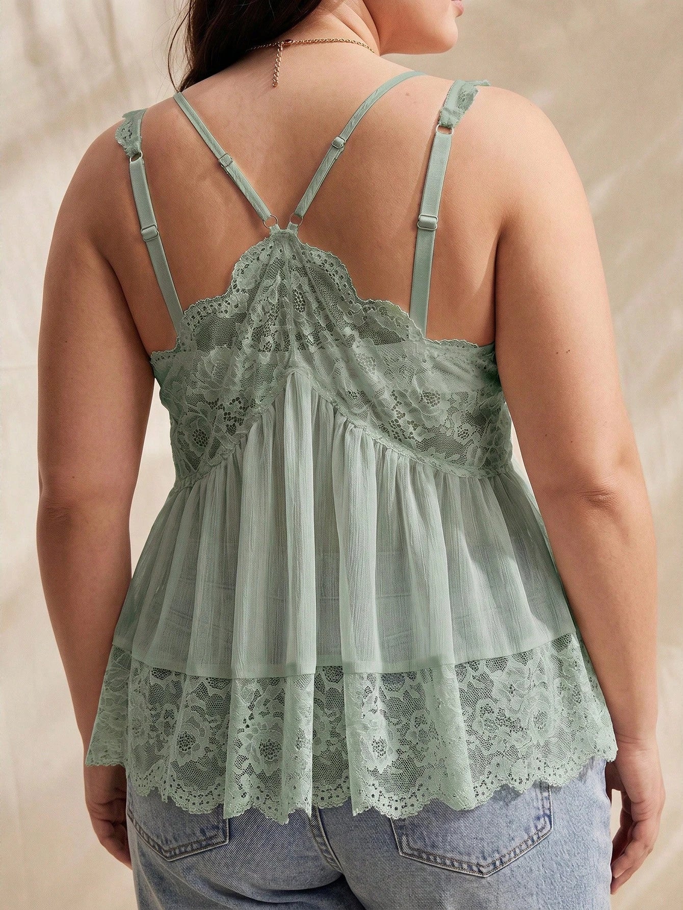 Solflare Sage Green Plus Size Women's Summer Contrast Lace Fashion Camisole Tank Top Vacation Boho