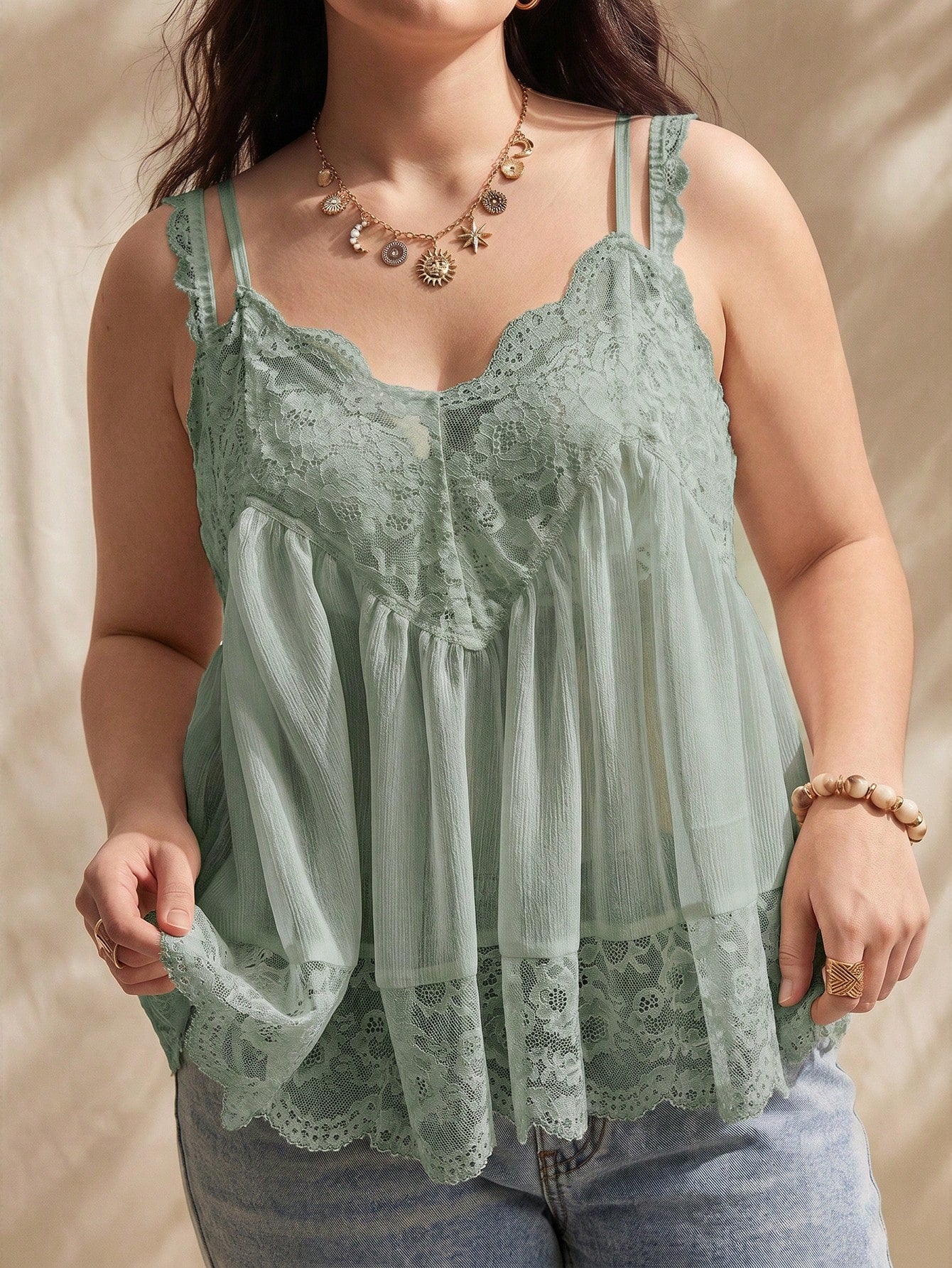 Solflare Sage Green Plus Size Women's Summer Contrast Lace Fashion Camisole Tank Top Vacation Boho
