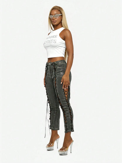 SUMWON WOMEN Women's Sleeveless Tank Top With Rhinestone Embellished Graphic Print Crop Top