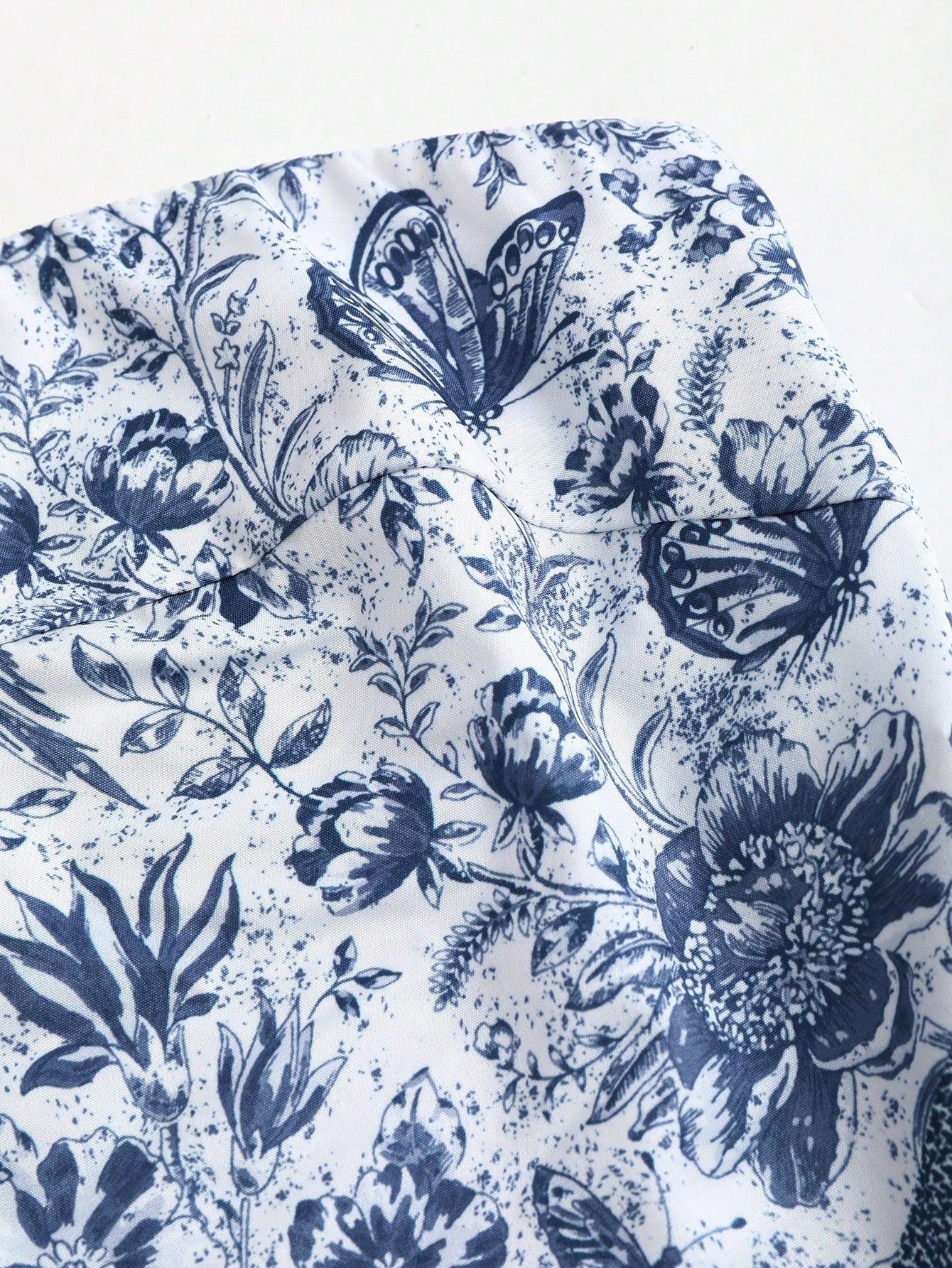 Sweetra French Retro Navy Blue Printed Bandana Sexy Scarf Triangle Scarf, Women Top