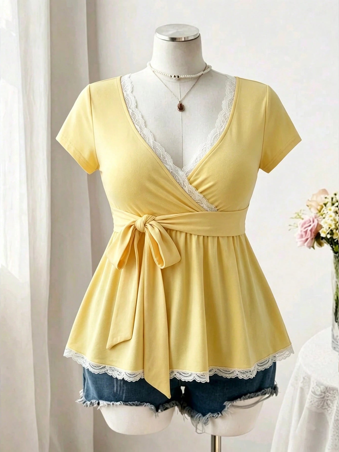 Sweetra Plus Size Women's Overlap V-Neck Lace Patchwork Waist Tie Fashion T-Shirt
