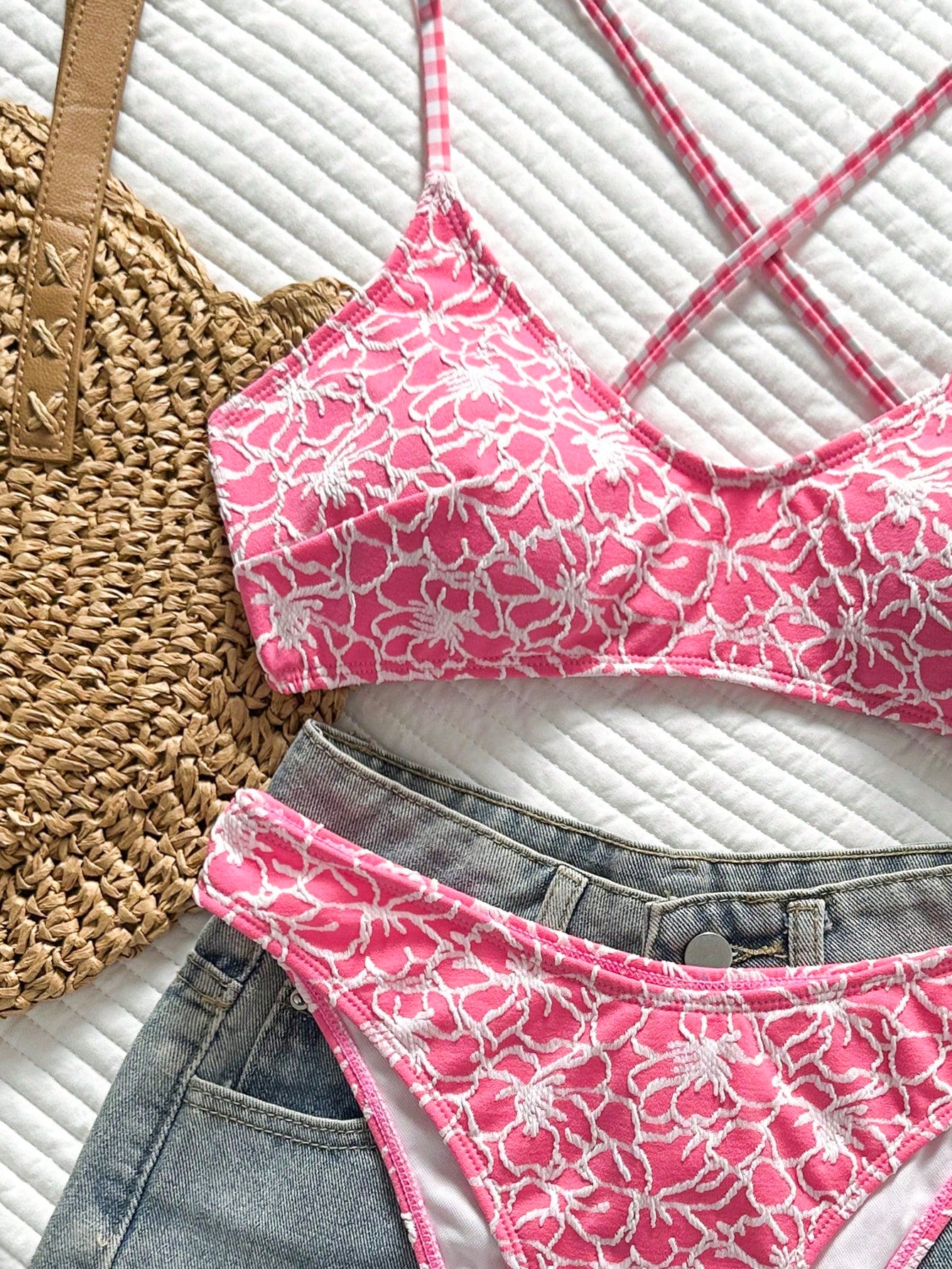 Swim Mod Women's 2-Piece Bikini Set, Tropical Cute Multi-Color Textured Print Fabric, Halter Tie Bikini Top And Triangle Bottoms, Hot-Selling Beach Vacation Casual Elegant Valentine's Day Party Bikini