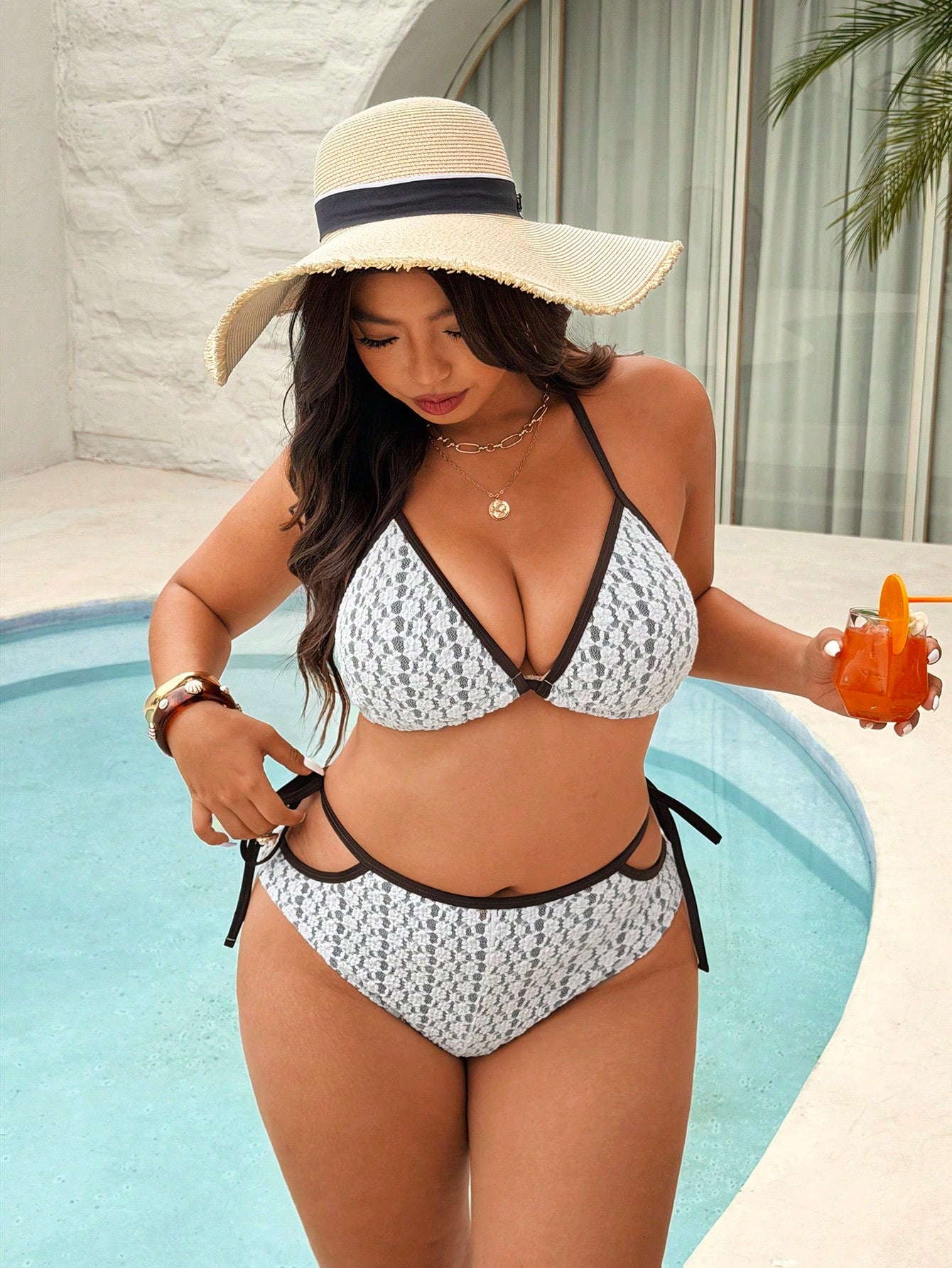 Swim Vcay Plus Size Women Summer Beach Embroidered Halter Tie Sexy Bikini Swimwear Set