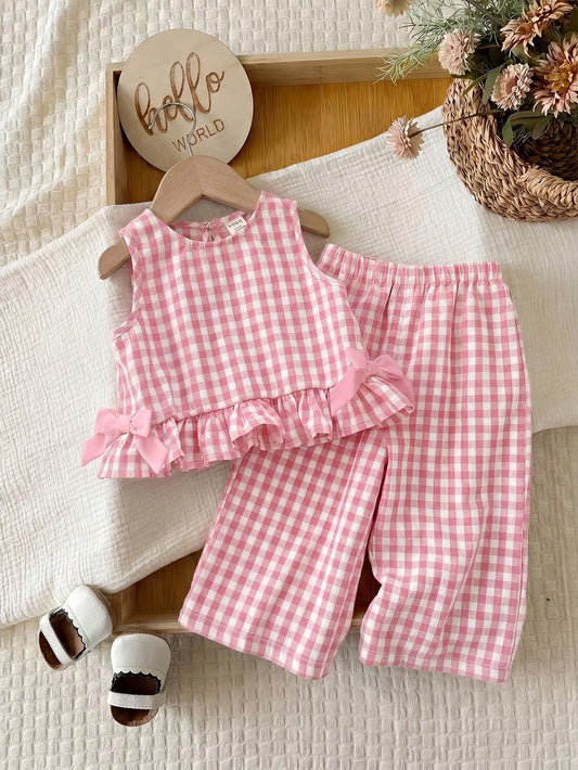 The 2-Piece Cute Baby Girl Casual Plaid Bow Sleeveless Vest And Elastic Waist Pants Set Is Suitable For Birthday Parties, Parties, Performances, Weddings, Baptisms, And Opening Ceremonies, And I