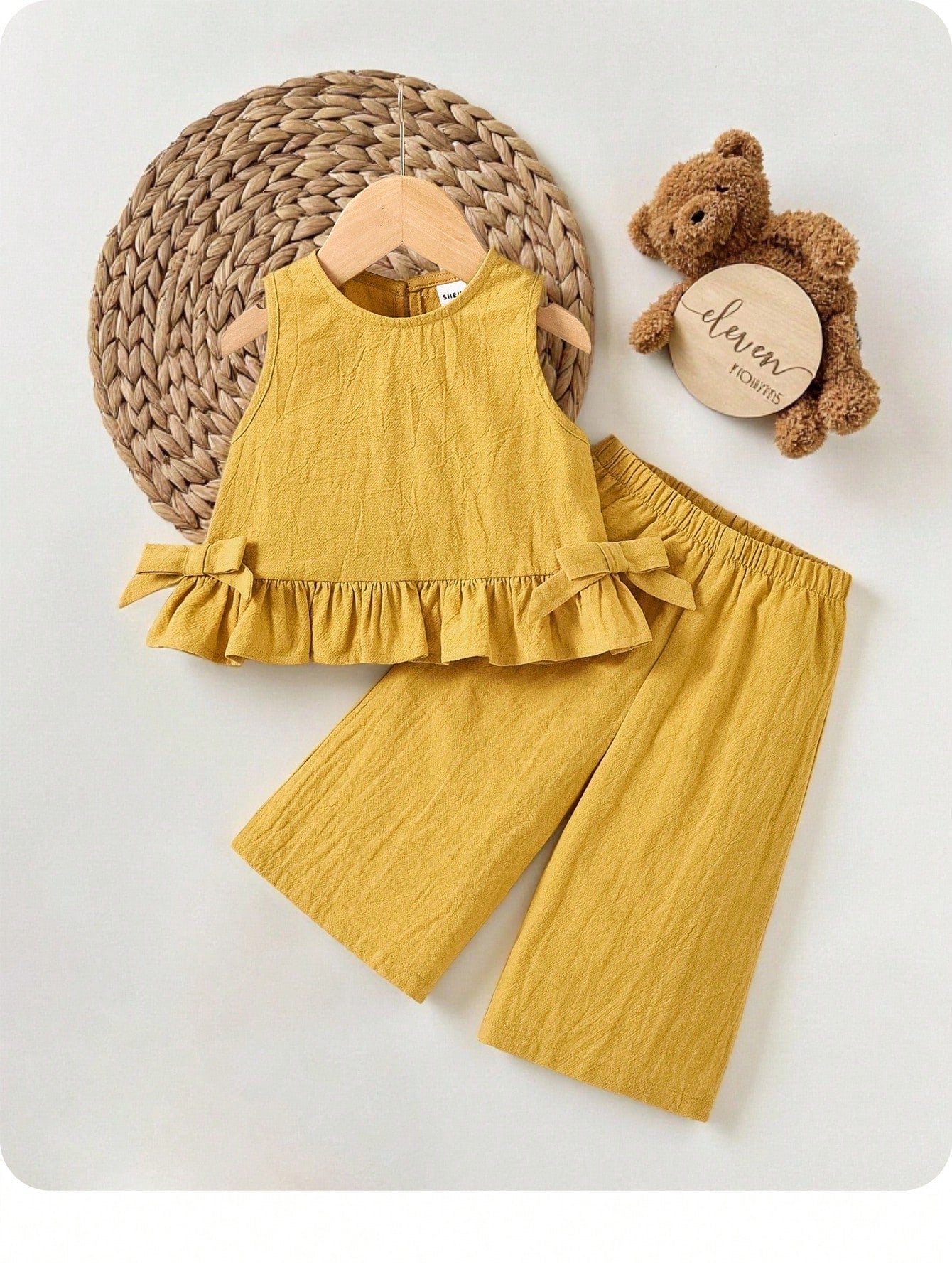 The 2-Piece Cute Baby Girl Casual Plaid Bow Sleeveless Vest And Elastic Waist Pants Set Is Suitable For Birthday Parties, Parties, Performances, Weddings, Baptisms, And Opening Ceremonies, And I
