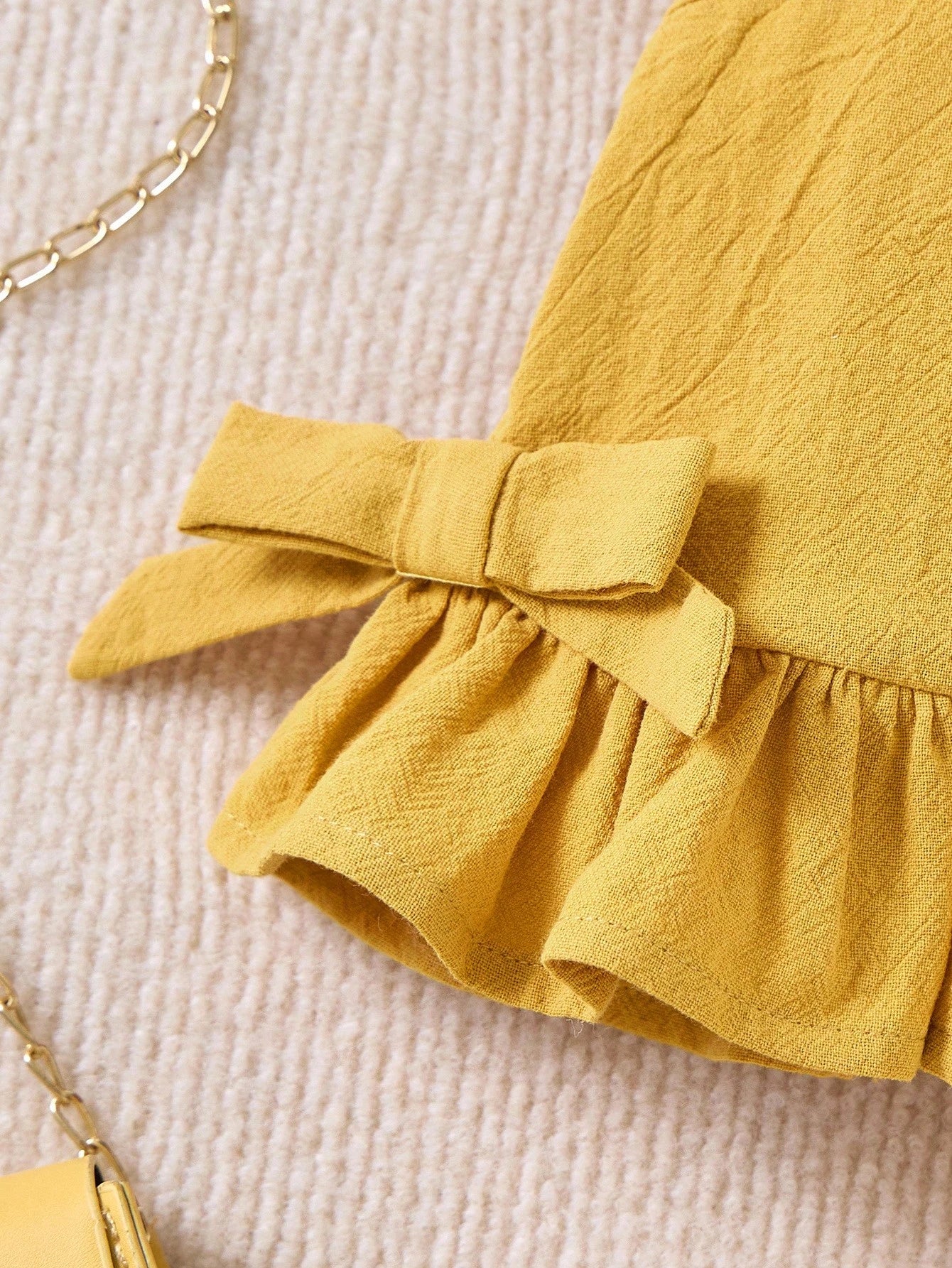 The 2-Piece Cute Baby Girl Casual Plaid Bow Sleeveless Vest And Elastic Waist Pants Set Is Suitable For Birthday Parties, Parties, Performances, Weddings, Baptisms, And Opening Ceremonies, And I