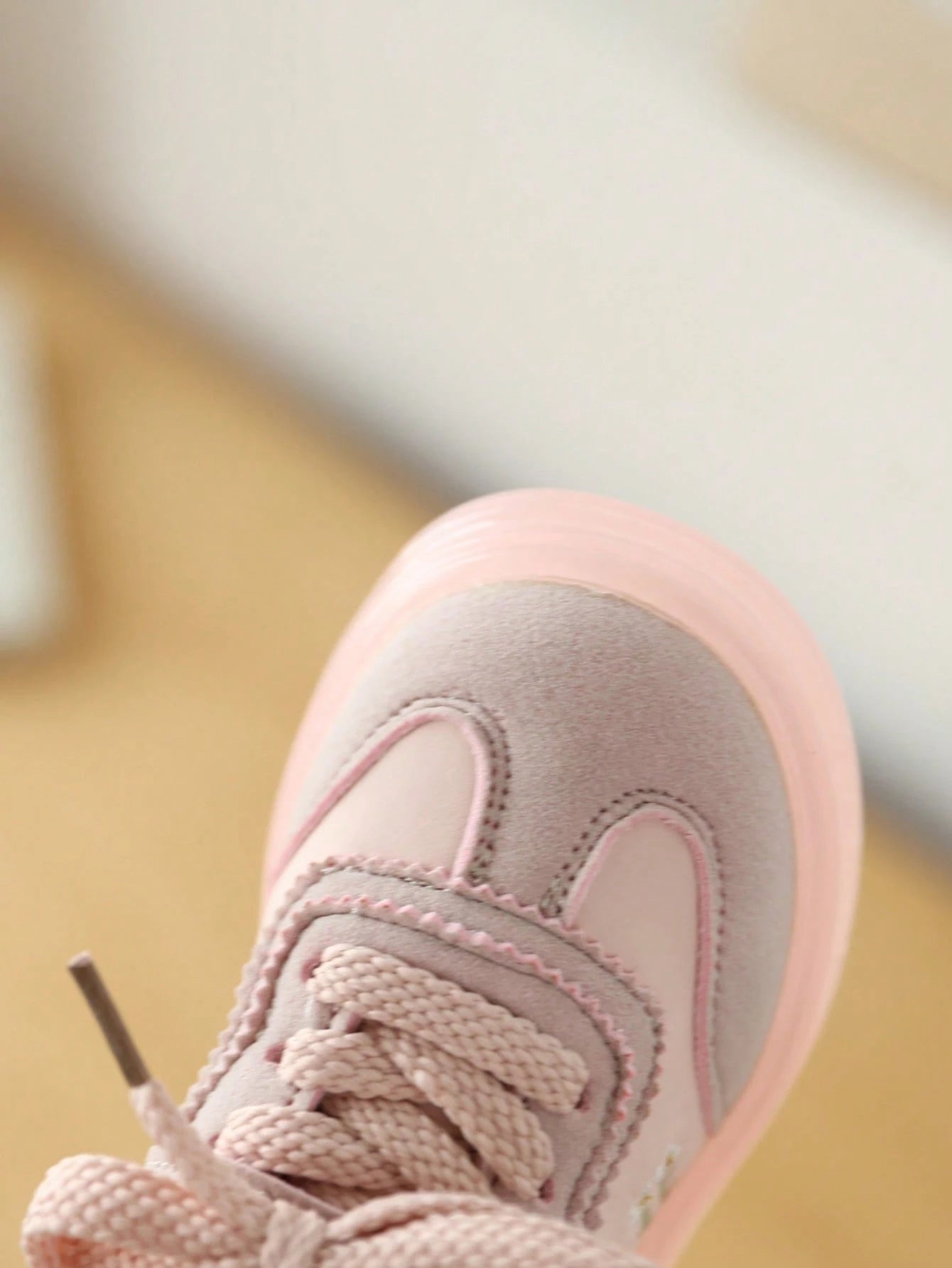 Toddler Shoes, 2026 New Style, Soft Sole, Comfortable Fit, Glowing Girls' Sports Shoes, Children's Casual Sports Shoes, Suitable For Spring And Autumn
