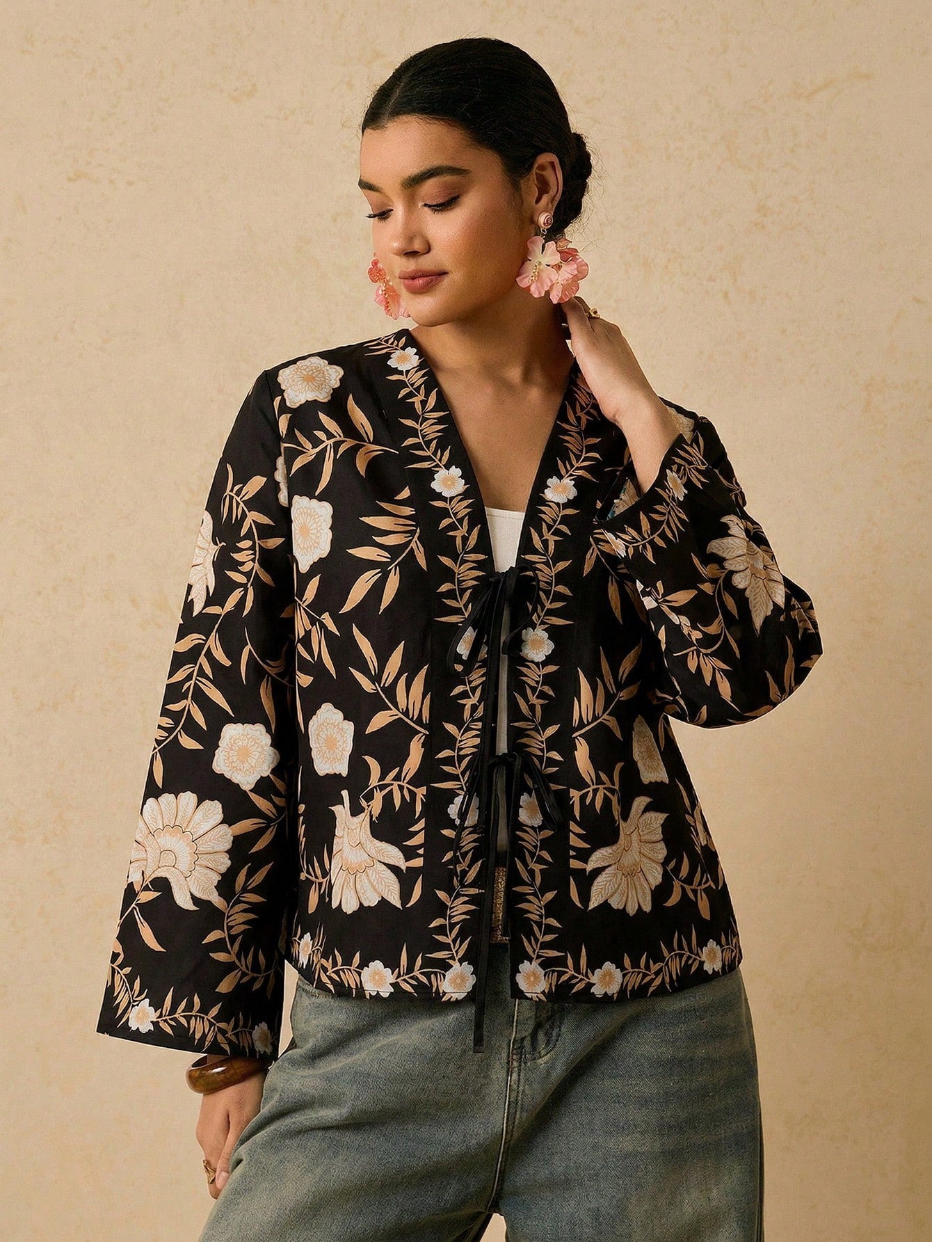 Travachic Plus Size Black Boho Blouse For Women,Retro Floral Print Tie Front Long Sleeve Shirt,Casual Autumn Silk Blouses For Summer Vacation Holiday Fall