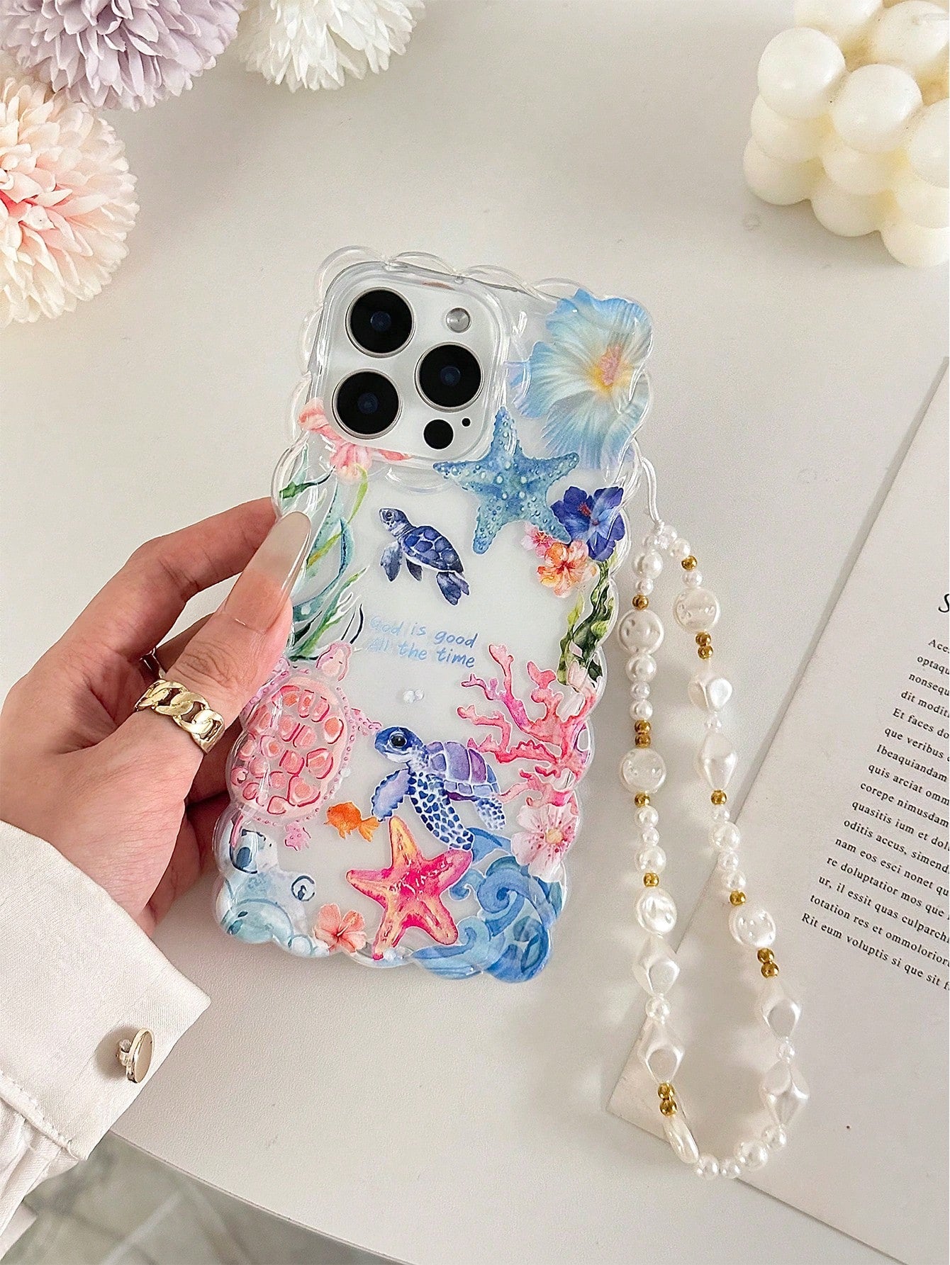 Turtle Braided Wavy Edge Minimalist High-End TPU Painted Shockproof Phone Case Protective Cover With Handmade Beaded Bracelet Accessory, Compatible With IPhone 16/11/16pro/16plus/16promax/16e/15Promax