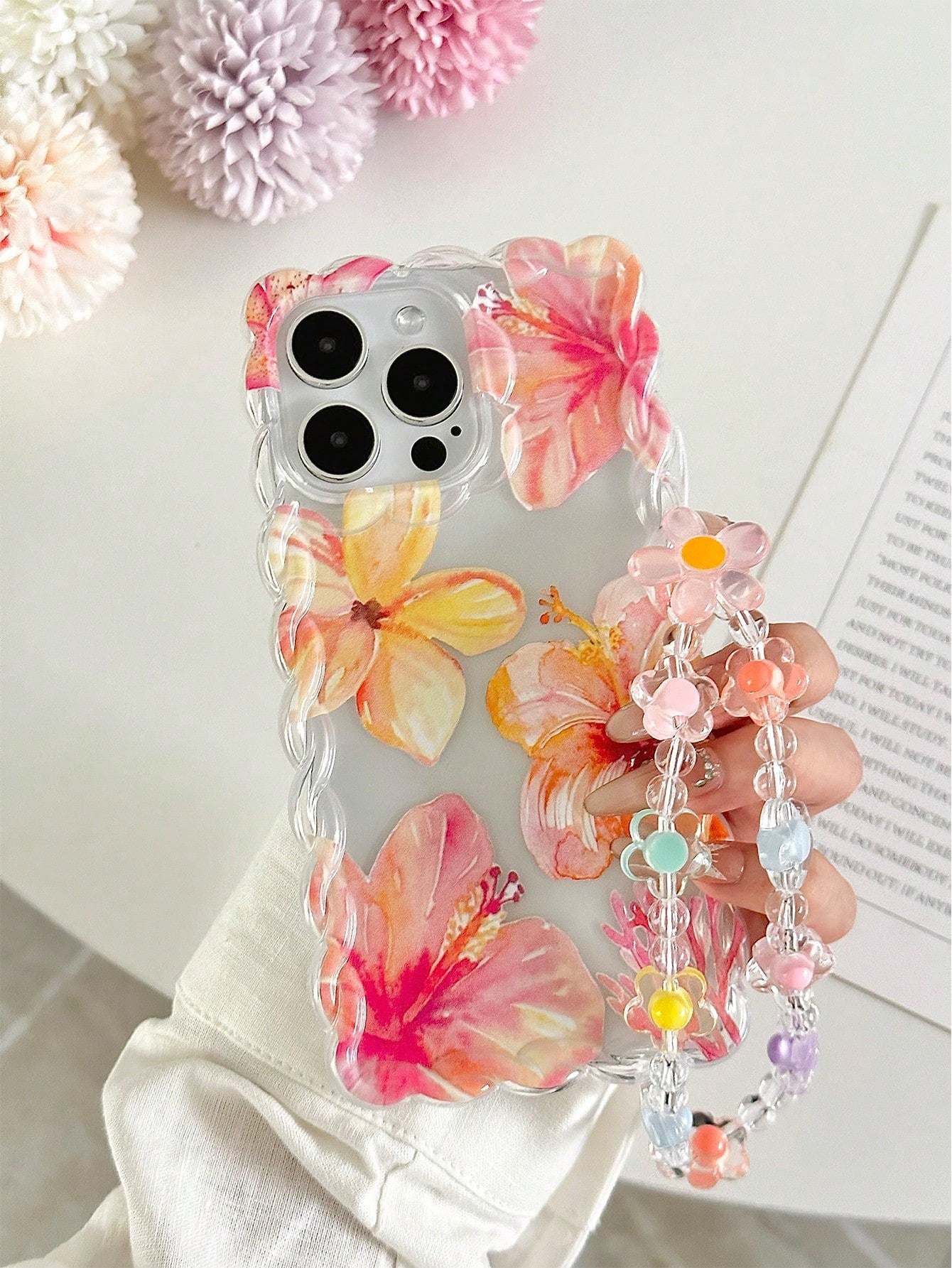 Turtle Braided Wavy Edge Minimalist High-End TPU Painted Shockproof Phone Case Protective Cover With Handmade Beaded Bracelet Accessory, Compatible With IPhone 16/11/16pro/16plus/16promax/16e/15Promax