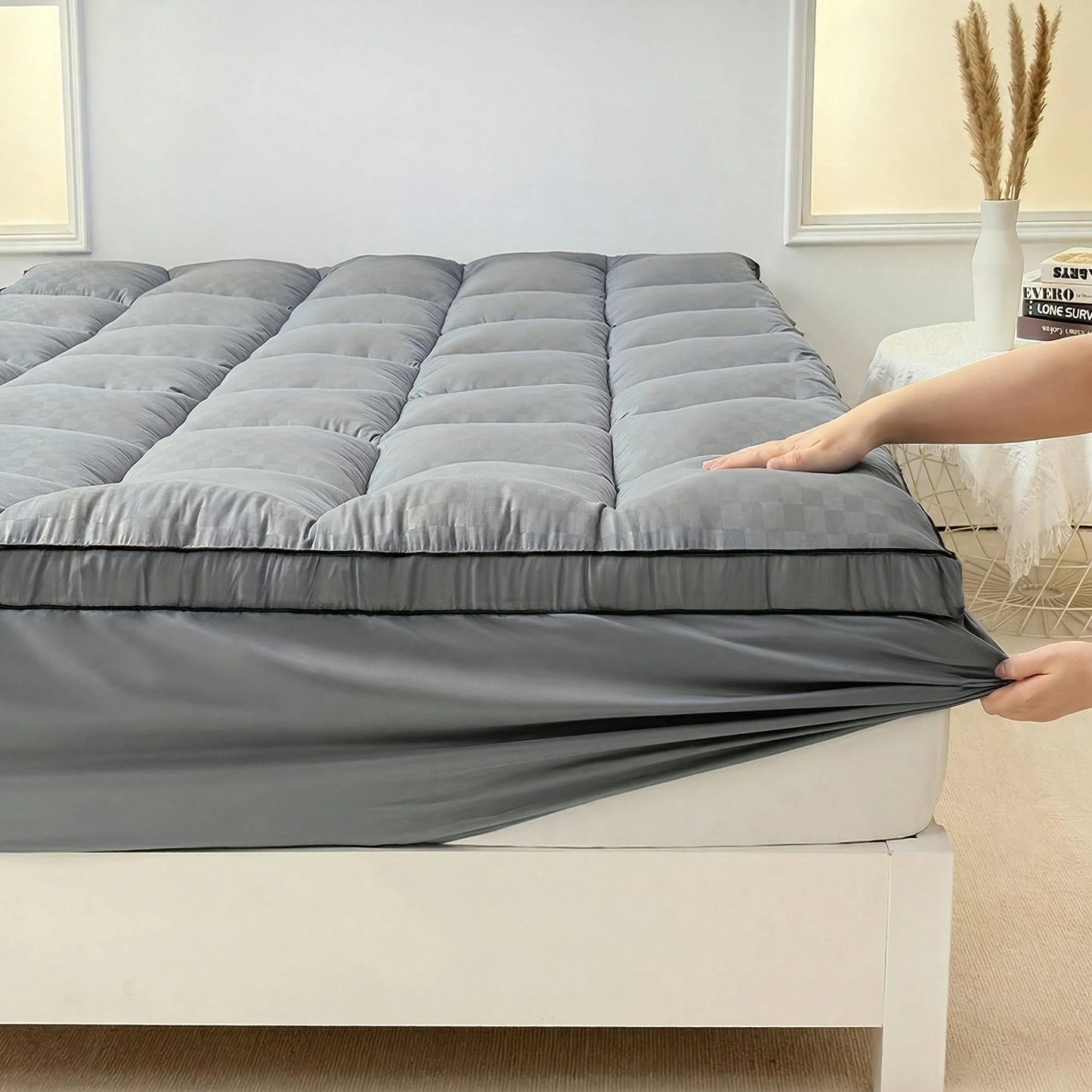 Ultra-Soft Mattress Protector, Elastic Fitted Sheet With Deep Pockets Up To 8-21 Inches, Cool Style, Full Range Of Sizes, Quilting And Laminating, Fine And Dense Stitches. Sturdy And Durable. Machine