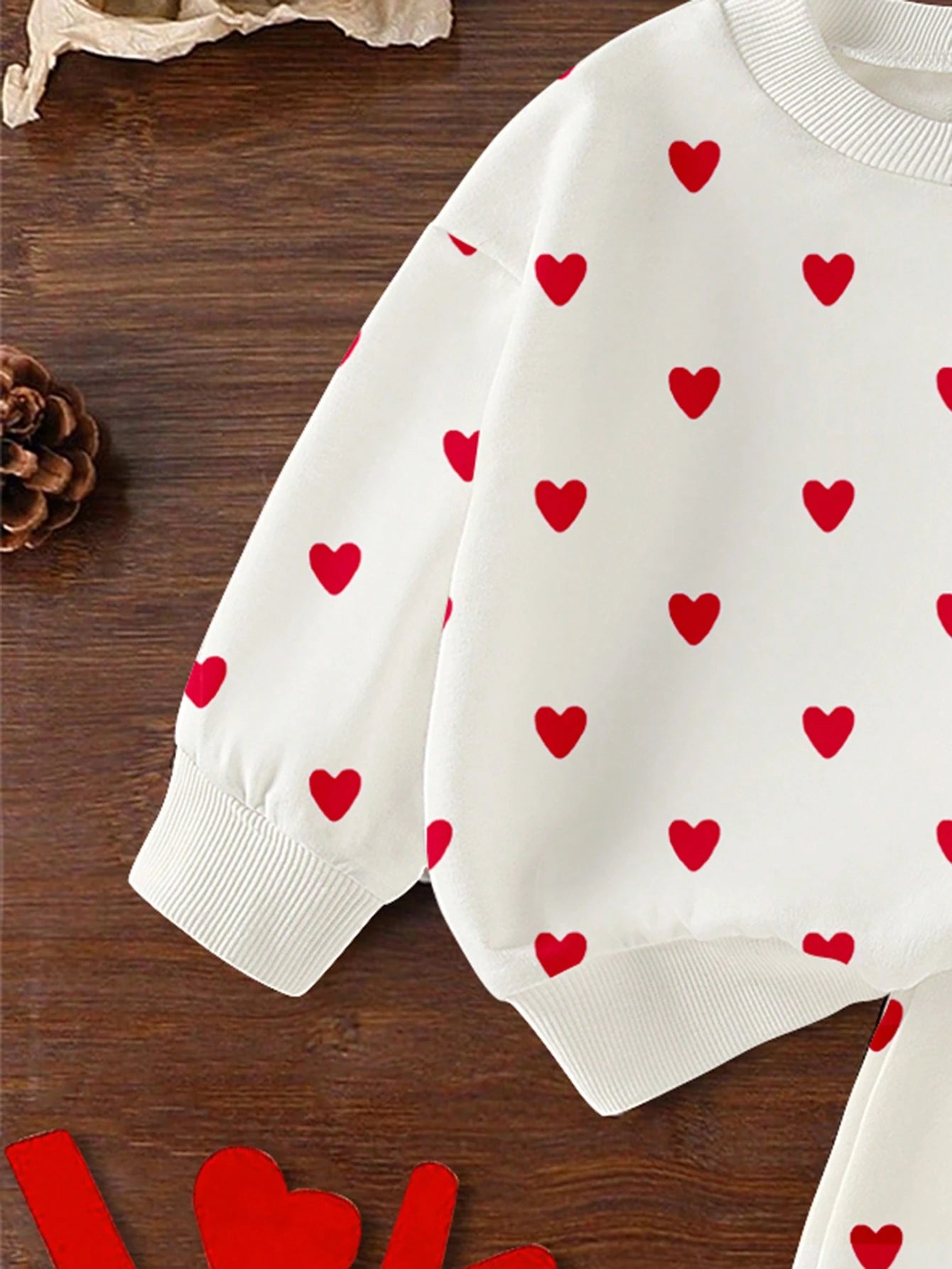 Vintaside Kids 2pcs Baby Girls' Valentine's Day Heart Print Sweatshirt And Sweatpants Set Photoshoot White And Red Autumn Cute