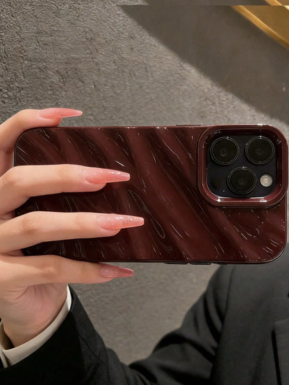 Wave Ripples 1pc Wine Red New Glossy Wavy Pattern Protective Case Compatible With IPhone 17 Pro Max/17/17 Pro/16 Pro Max/16/16 Pro/16 Plus/15 Pro Max/15 Pro/15 Plus/15/14 Pro Max/14 Pro/14/13 Pro/13/1