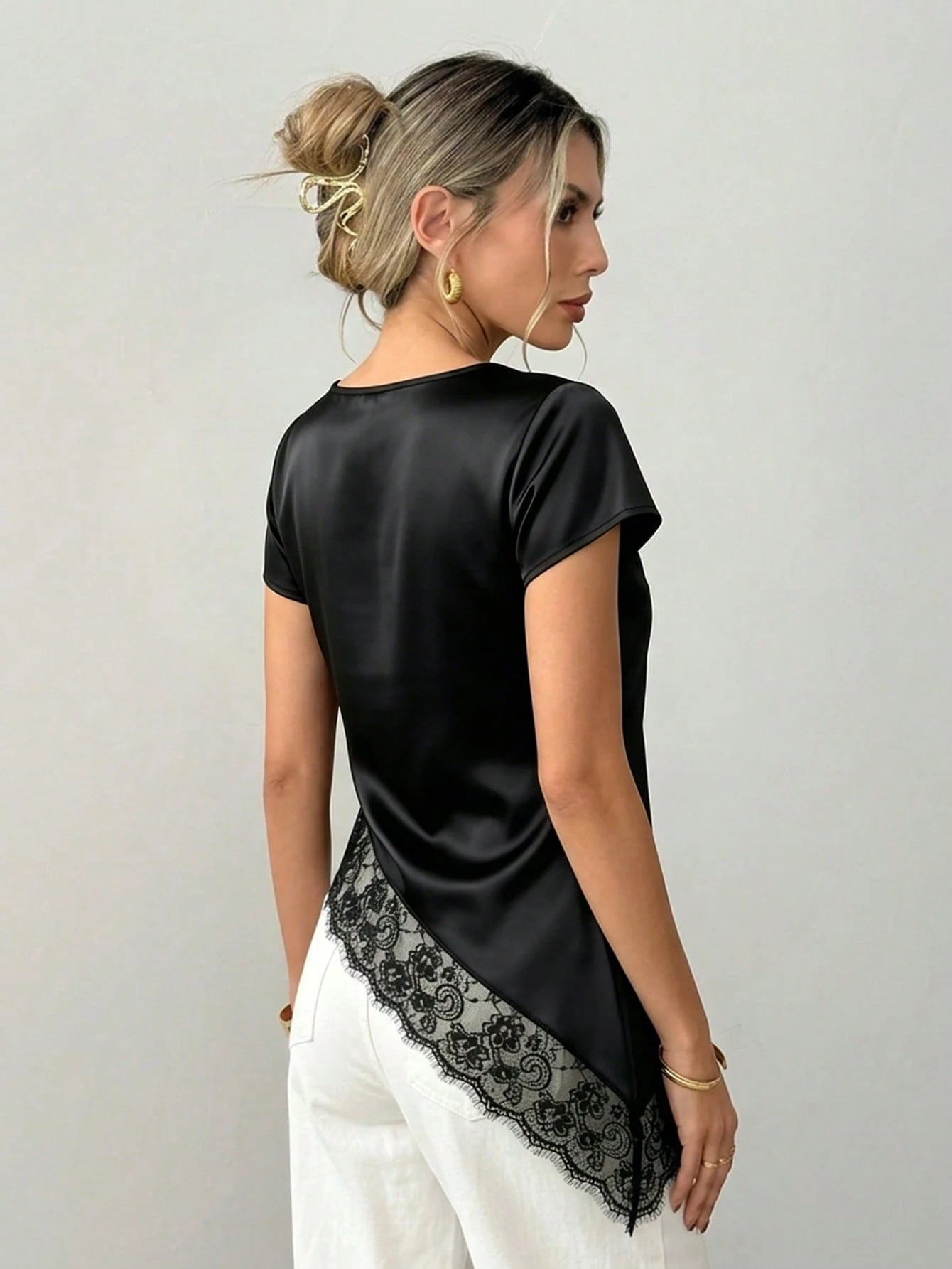 Women's Elegant Lace-Trimmed, Asymmetric Hem, Round Neck, Satin Black Blouse, Suitable For Commuting, Social/Office Top, Casual Elegant Summer Commuting Top