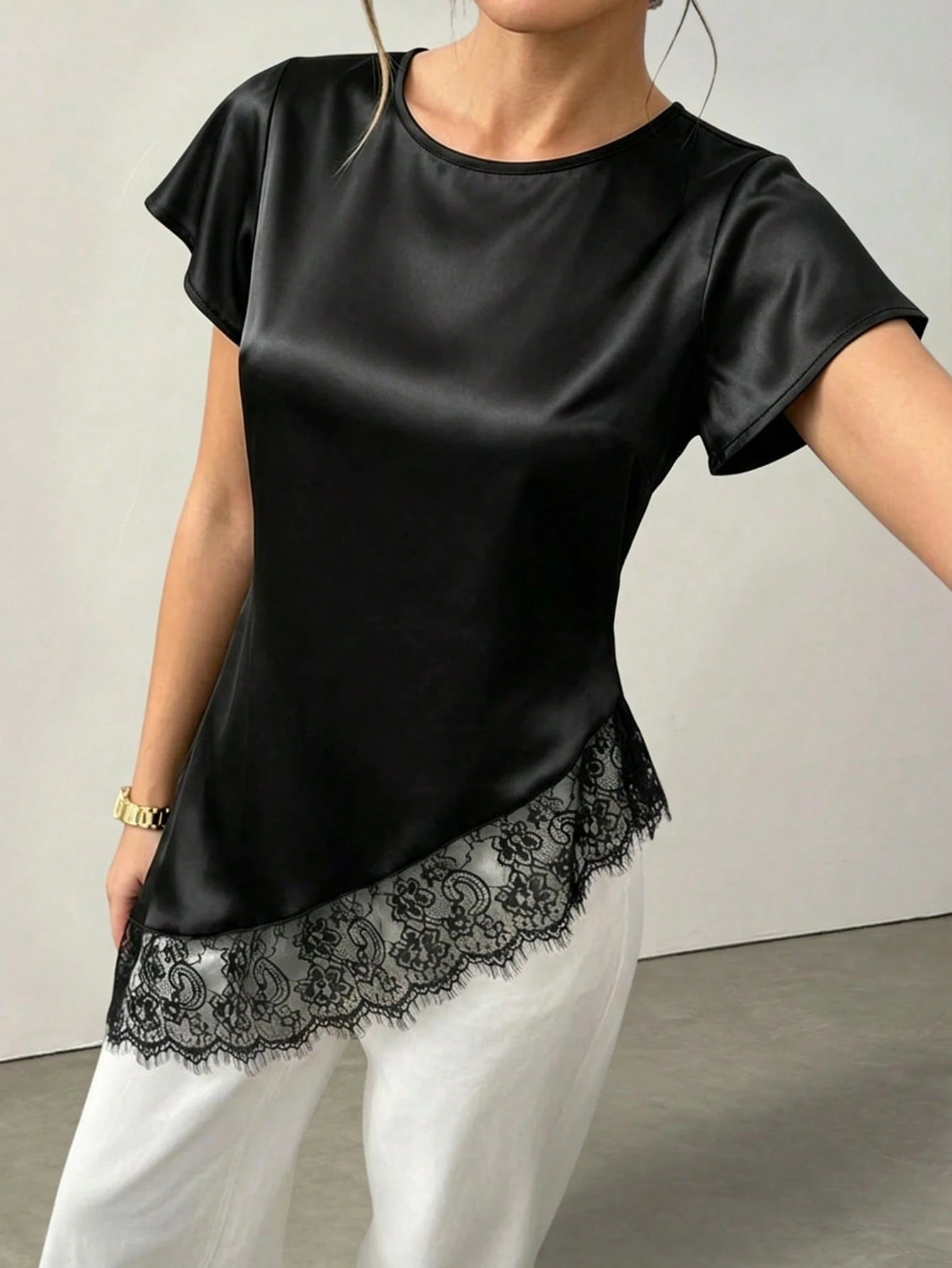 Women's Elegant Lace-Trimmed, Asymmetric Hem, Round Neck, Satin Black Blouse, Suitable For Commuting, Social/Office Top, Casual Elegant Summer Commuting Top