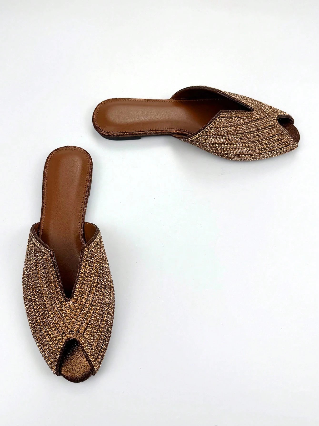 Women's Luxurious Fully Rhinestoned V-Cut Decor Bronze-Tone Fabric Fashionable Comfortable Round Toe Slip-On Mule Flats For Daily Wear & Party,Summer Shoes