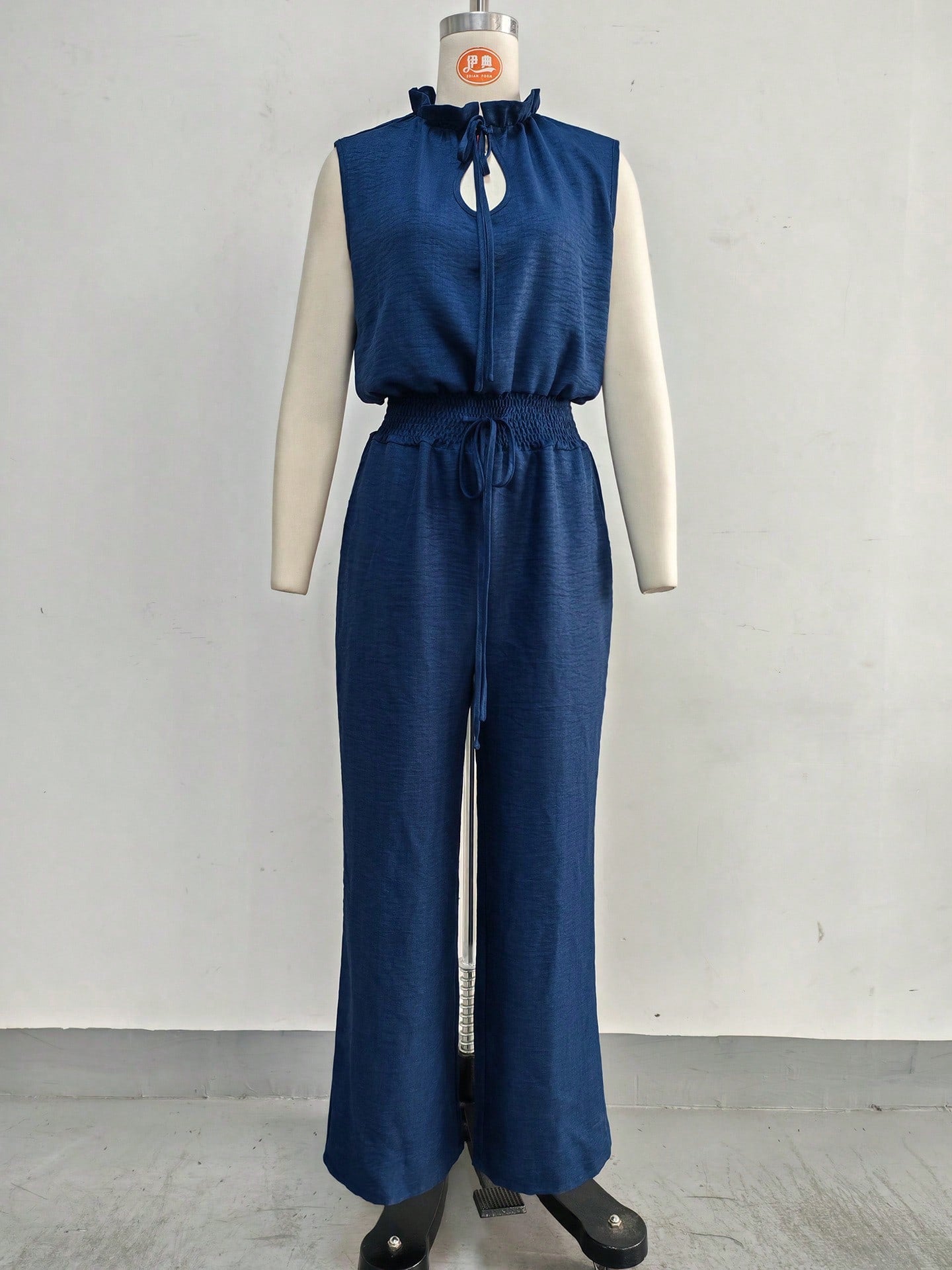 Women's Sleeveless Keyhole Neck Jumpsuit, Elastic Waist Wide Leg Pants, Casual & Resort Wear