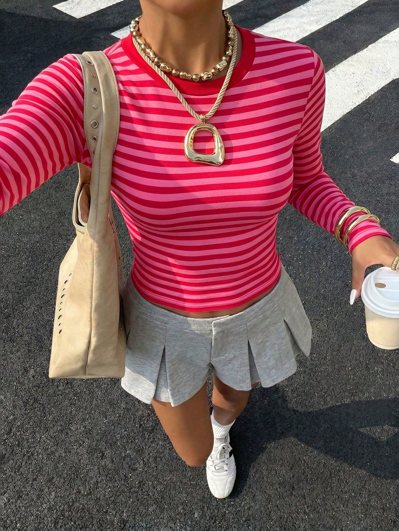 Women's Solid Color Round Neck Long Sleeve Ruched Slim Fit T-Shirt Casual Vacation