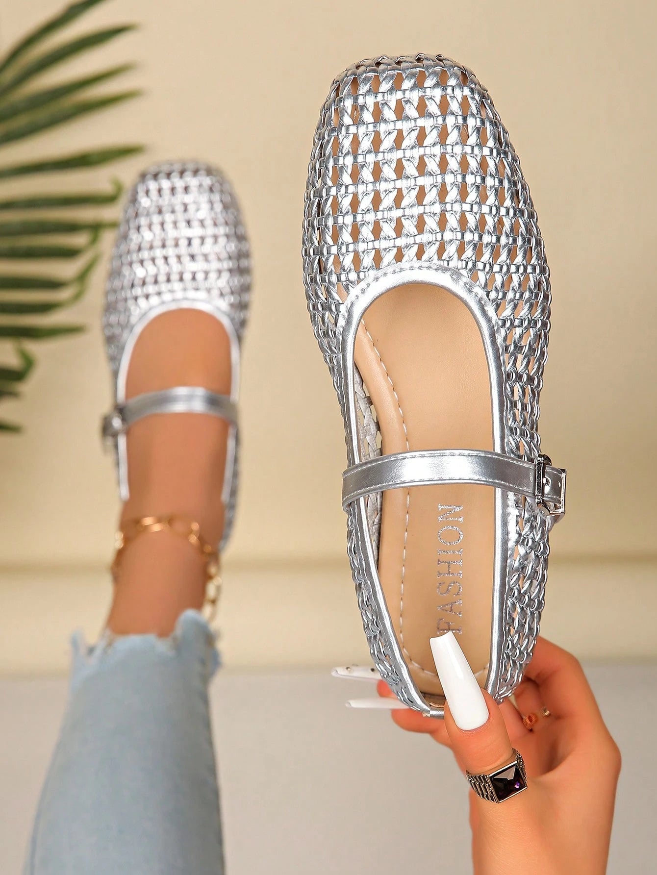 Women's Summer New Fashion Flat Shoes, Hollow-Out Buckle Design, Comfortable Wear, Suitable For Travel, Vacation, Mother's Day, Ballet