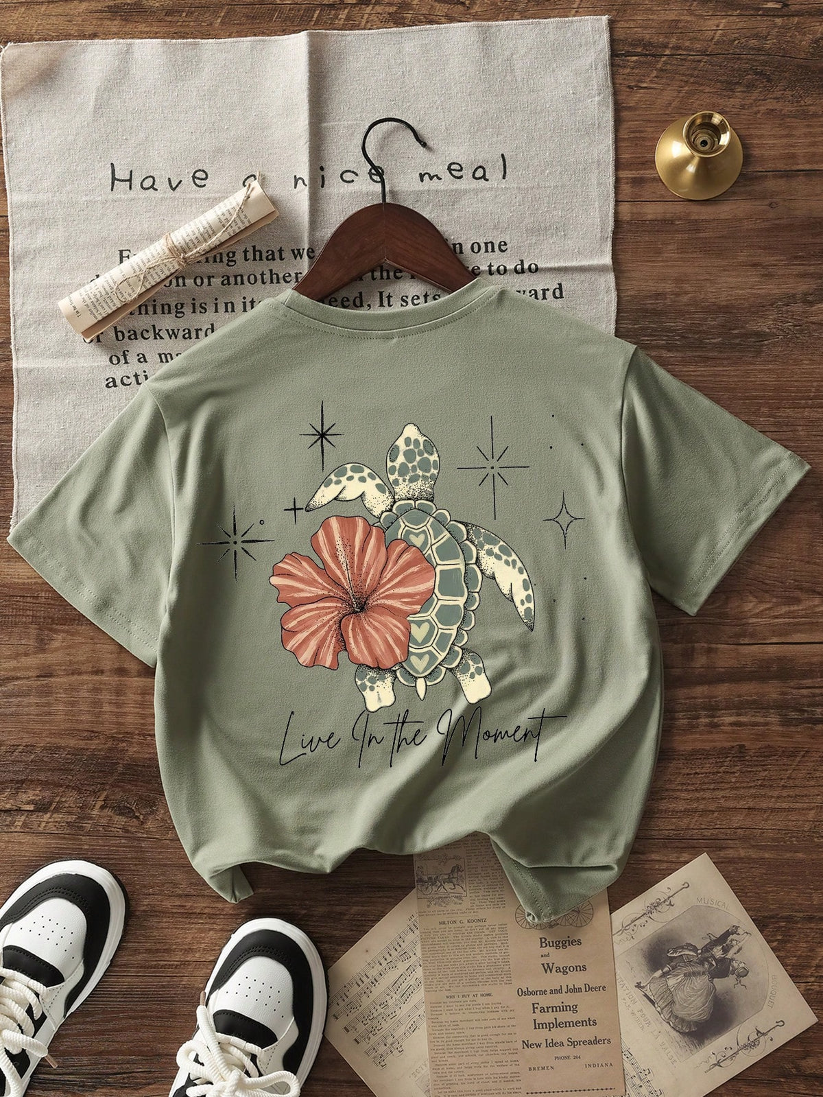 Women's Summer Turtle, Floral & Letter Print Casual Loose Round Neck Beach Vacation T-Shirt