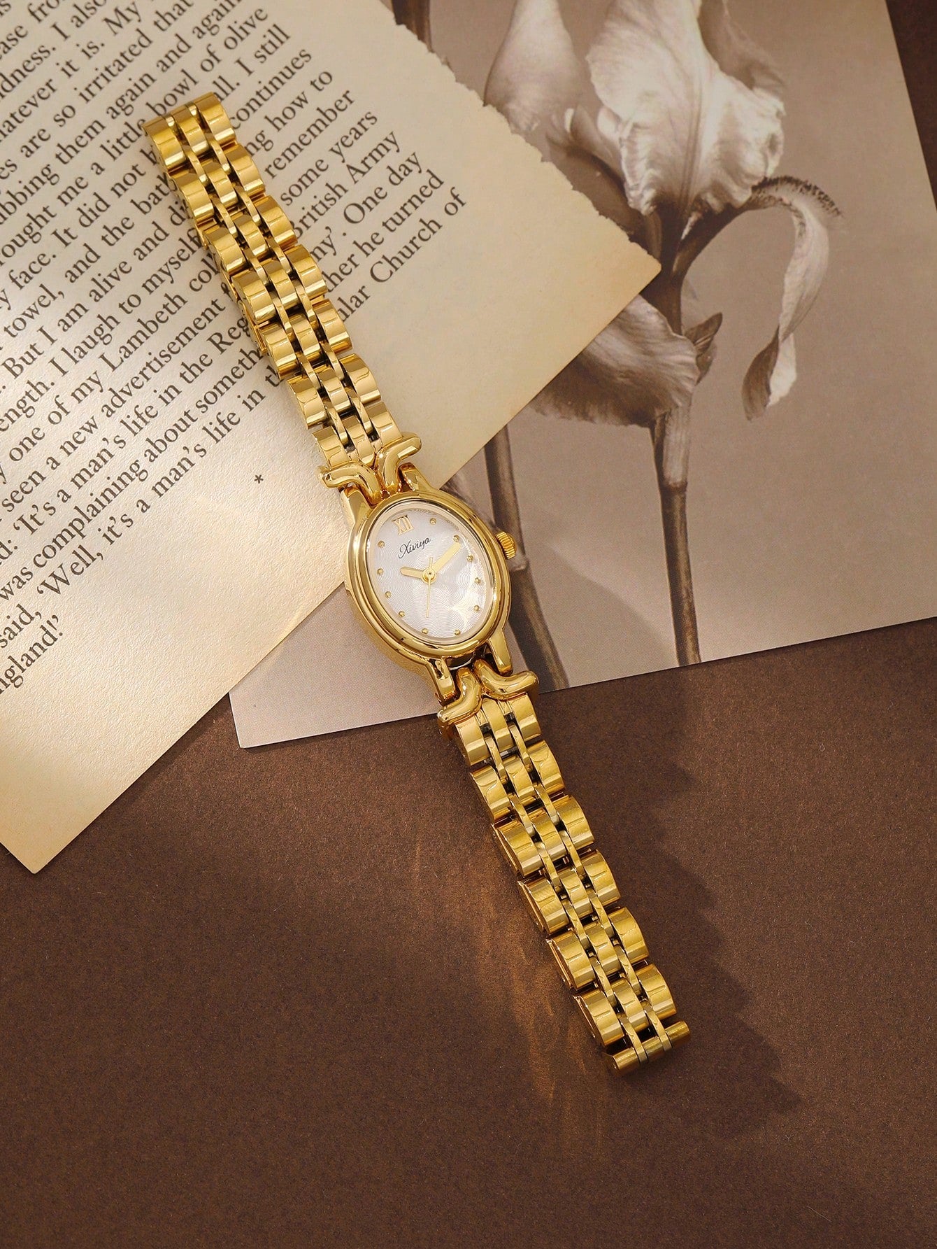XIVIYA 1pc Women's Gold French Elegance Oval Dial Waterproof Watch, Premium Quality, Great For Gifts
