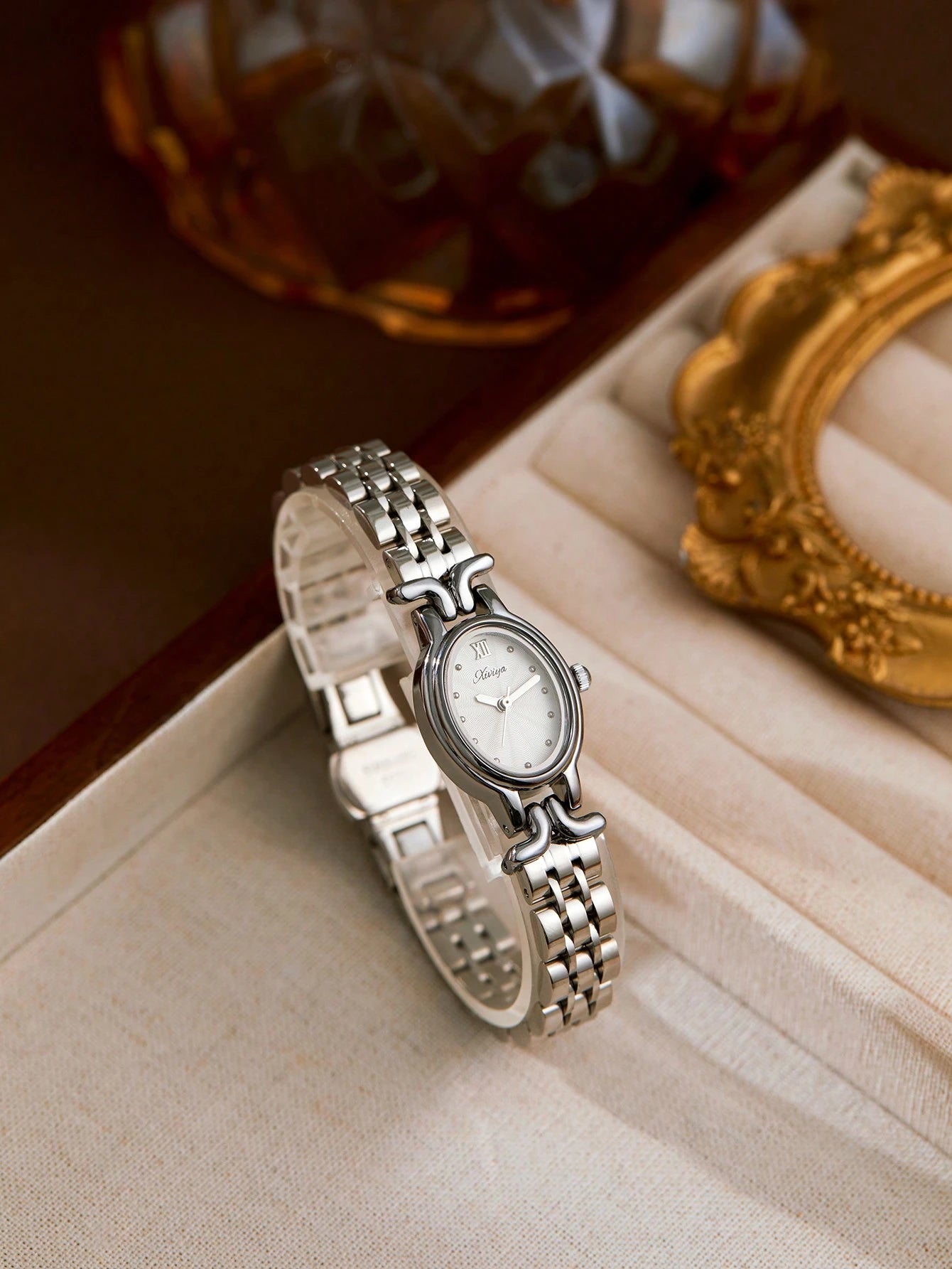 XIVIYA 1pc Women's Gold French Elegance Oval Dial Waterproof Watch, Premium Quality, Great For Gifts