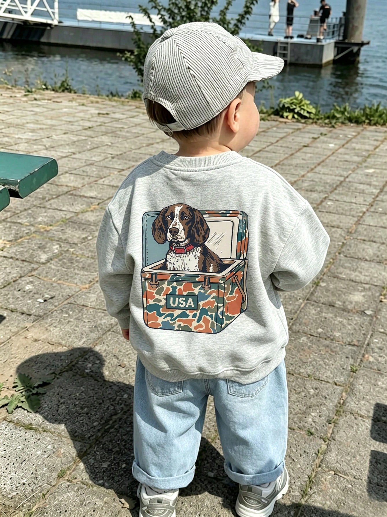 Young Boy Printed Long-Sleeve Crewneck Sweatshirt, Student Casual Wear, Perfect For Boy Getting Ready To Play