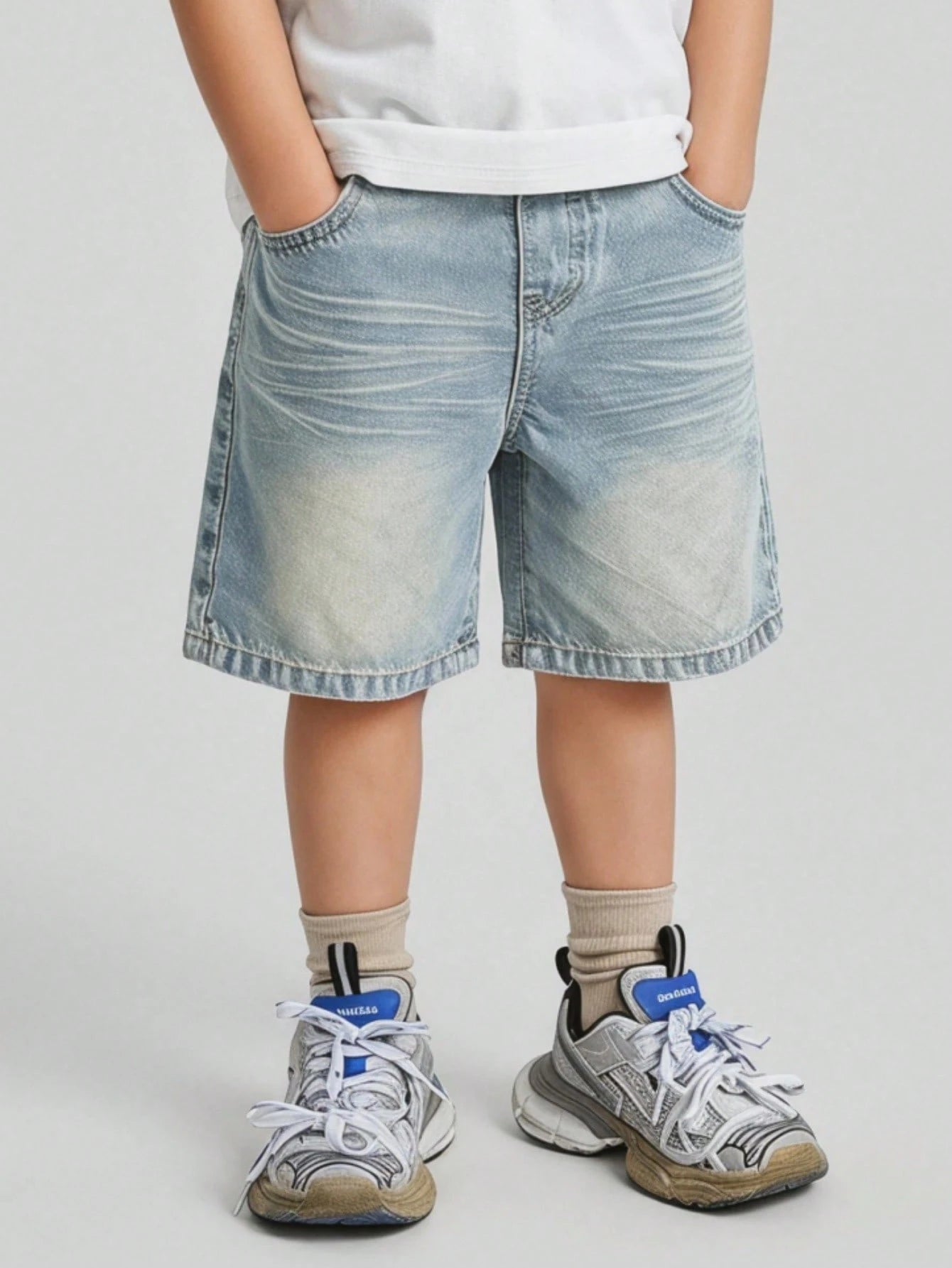 Young Boy Summer Retro Vintage Washed Cat Whiskers Loose Fit Blue Denim Bermuda Shorts, Spring/Summer Streetwear And Spring Break
