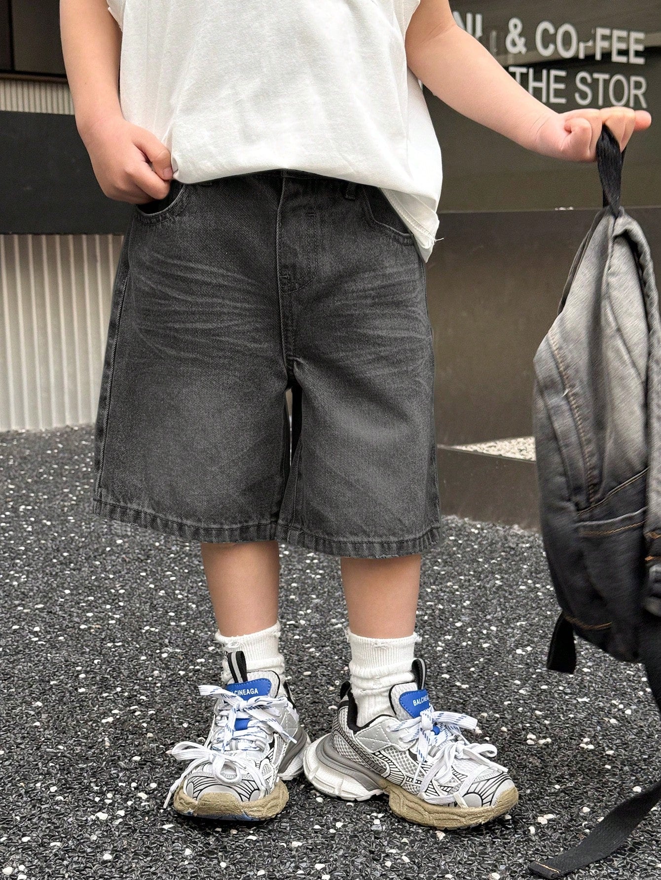 Young Boy Summer Retro Vintage Washed Cat Whiskers Loose Fit Blue Denim Bermuda Shorts, Spring/Summer Streetwear And Spring Break