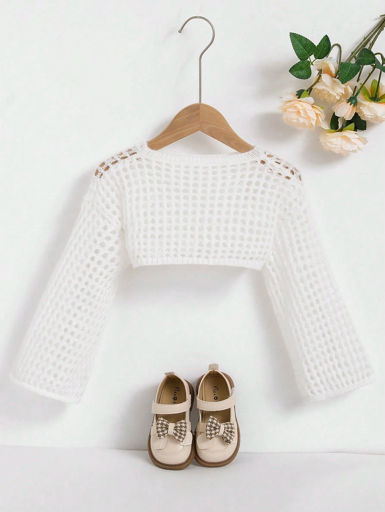 Young Girls' White Hollow Out Crop Sweater,Cute Bowknot Decor Drop Shoulder Round Neck Knitted Sweaters,Soft Casual Top For Daily,School,Vacation