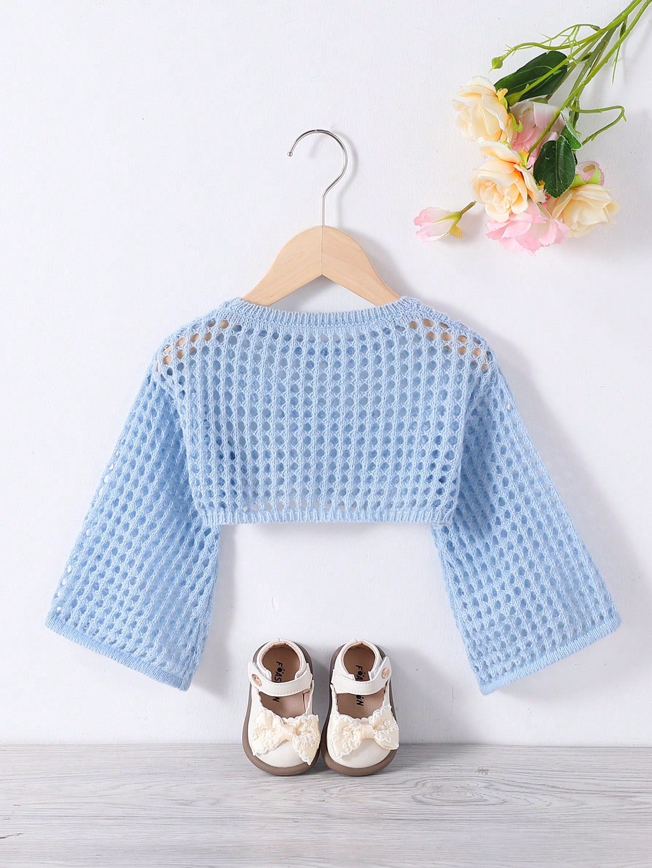 Young Girls' White Hollow Out Crop Sweater,Cute Bowknot Decor Drop Shoulder Round Neck Knitted Sweaters,Soft Casual Top For Daily,School,Vacation